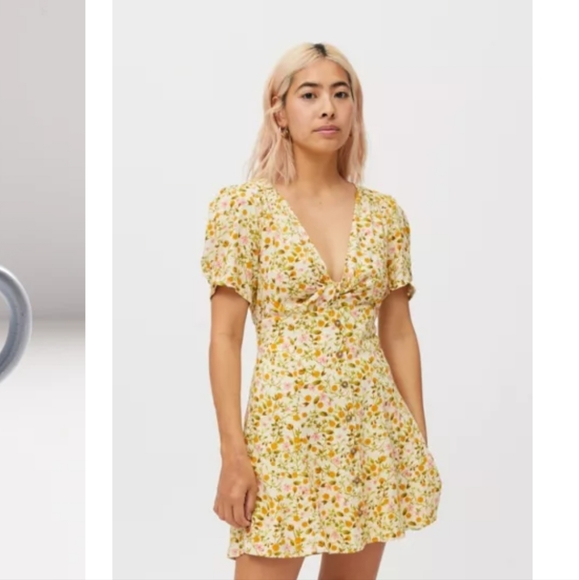 Urban outfitters floral mini dress - Picture 1 of 4